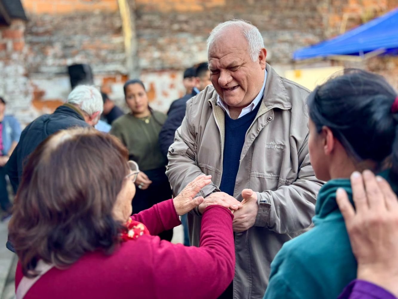 El ministro de Desarrollo Social participó de las actividades que se realizan a diario en el Centro Manuel Estrada.