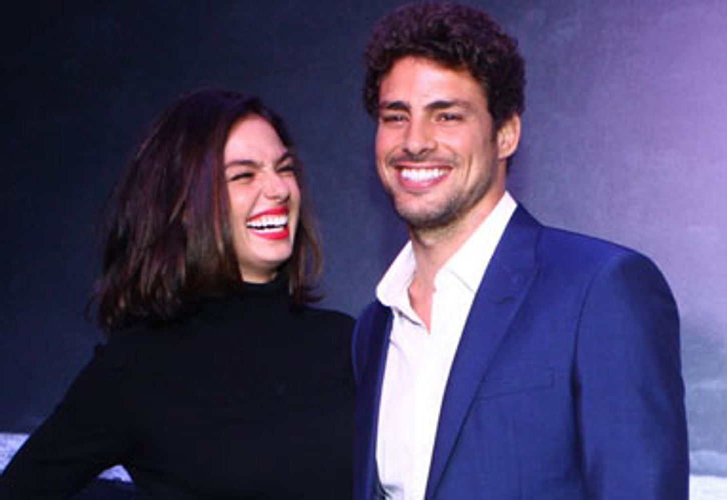 Cauã Reymond e Isis Valverde.