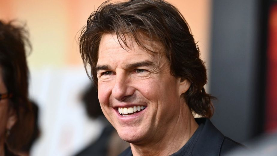 Tom Cruise luce completamente diferente en “Digger”, su nuevo desafío cinematográfico.