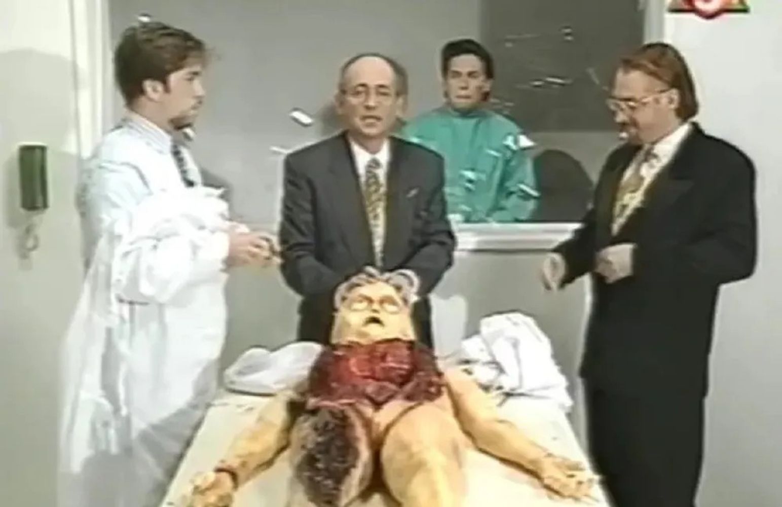 La autopsia al extraterrestre de Chiche Gelblung