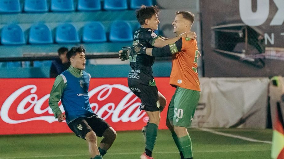Ignacio Abraham con Banfield pasaron a la semifinal de la Copa Argentina