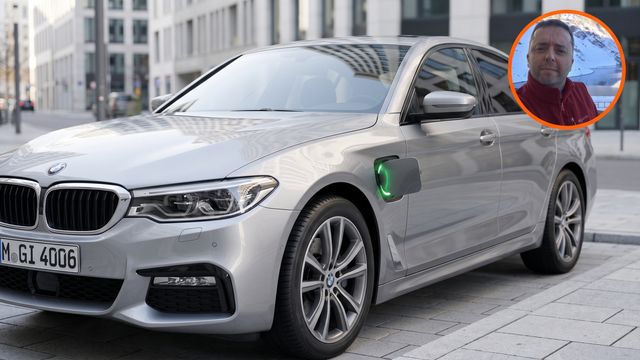 Sir Chandler Blog, especialista en viajes: "Con el auto eléctrico que me compré voy a ahorrar 4 mil dólares anuales. En 7 años lo pago entero"