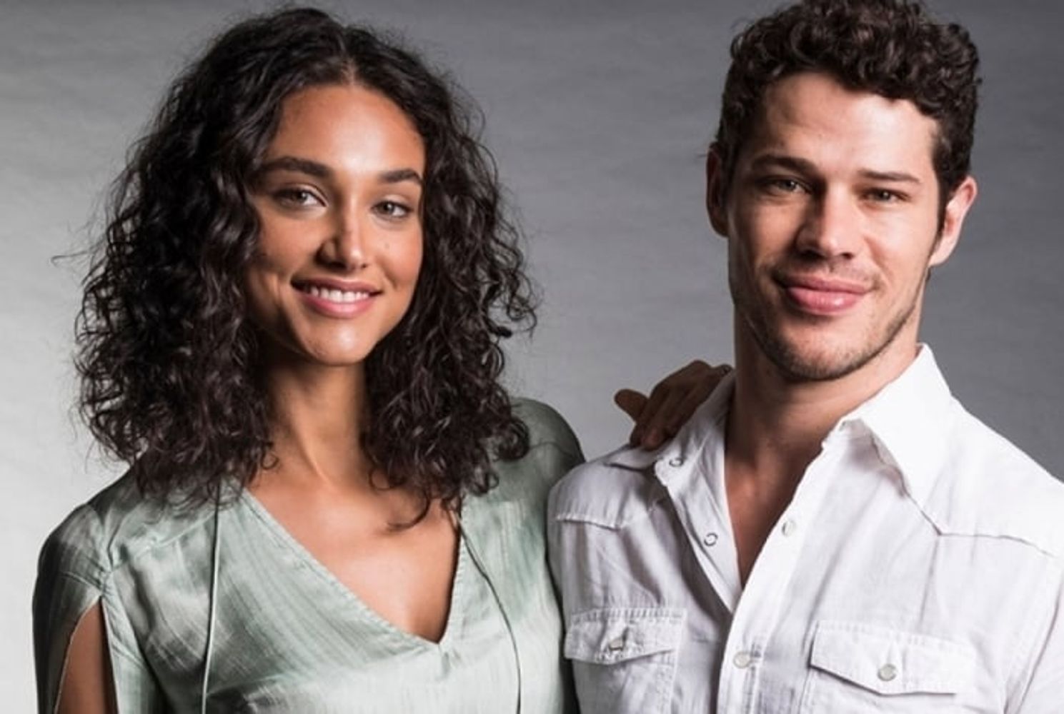 Débora Nascimento y José Loreto.