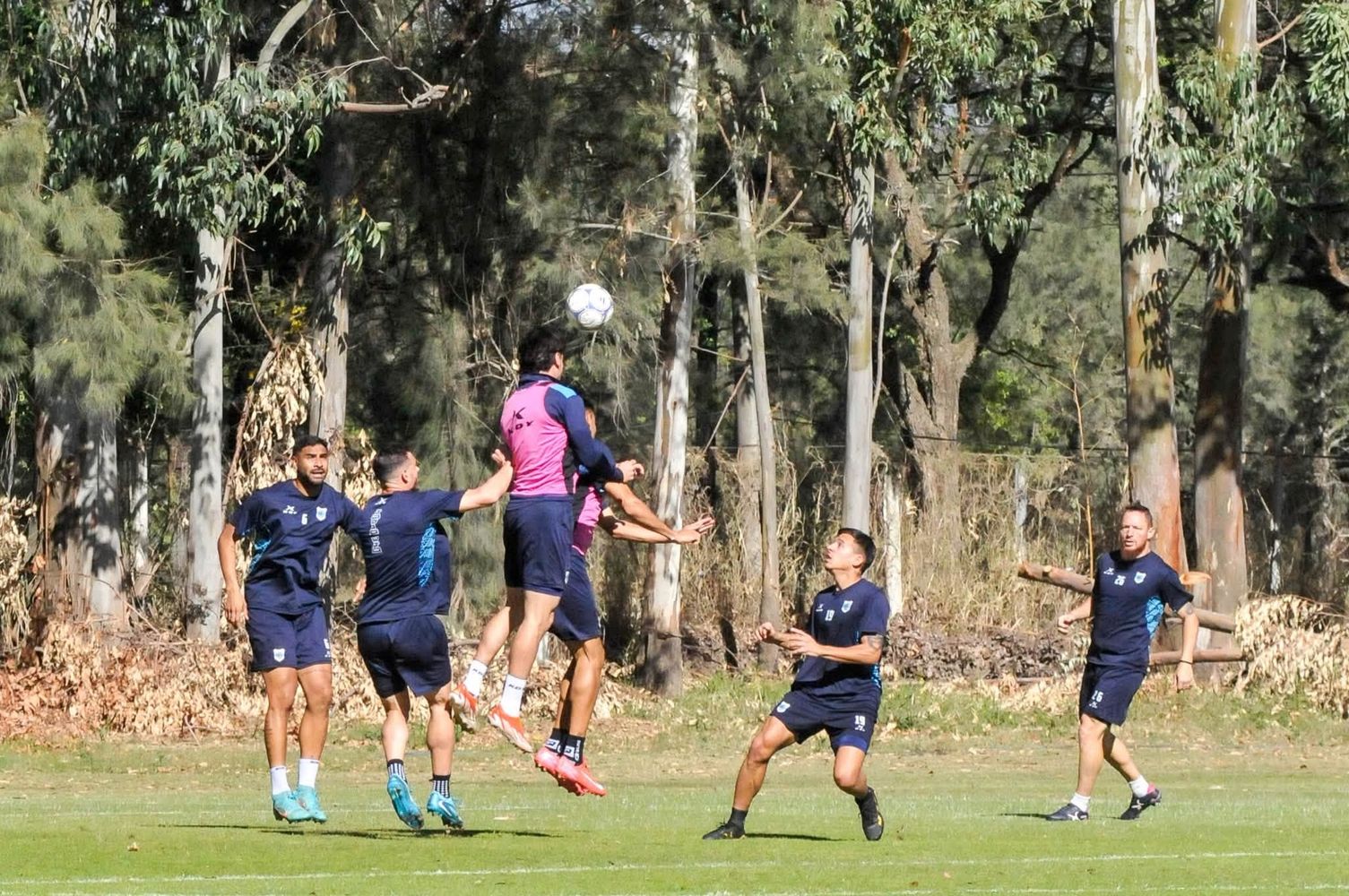 Tras lograr una vital victoria en condición de visitante frente a Almagro, el plantel de Gimnasia y Esgrima de Jujuy se prepara para un nuevo desafío en su estadio cuando reciba el próximo domingo a Atlético Rafaela.