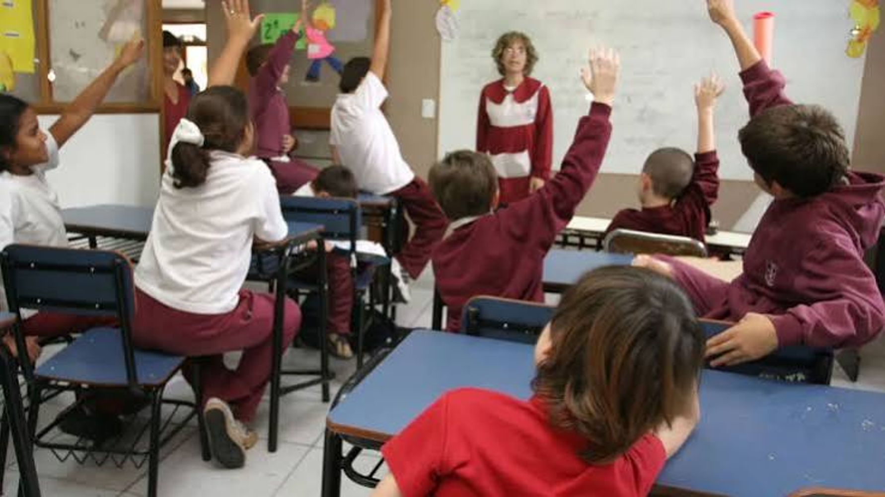 Los alumnos de dos colegios de Tierra del Fuego tienen clases los sábados.