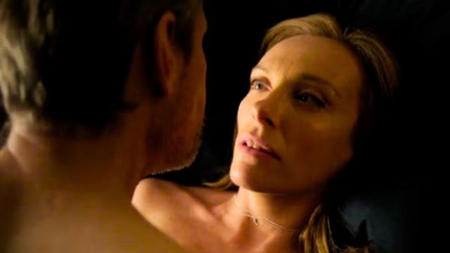 Toni Collette interpreta a Joy Richards en la miniserie británica.