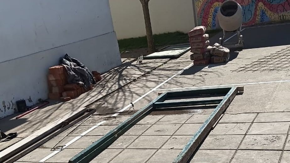 Continúan las mejoras en la Escuela Primaria N° 4 de De la Garma