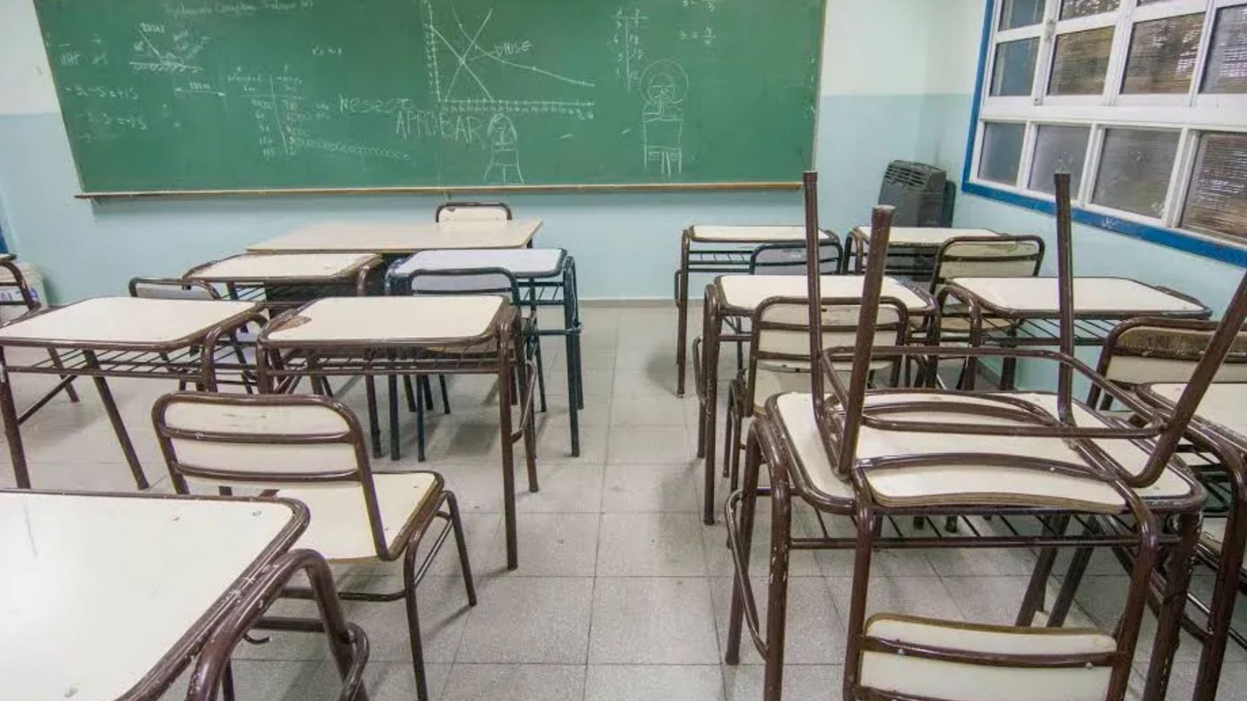 La falta de clases es por motivo de las festividades en honor al Señor y la Virgen del Milagro.