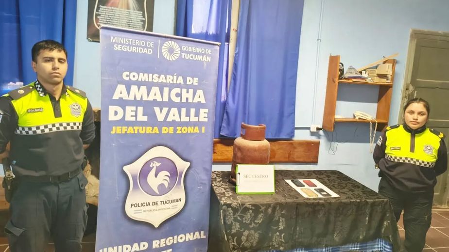 La Policía secuestró celulares y una garrafa robada en un allanamiento en Amaicha del Valle