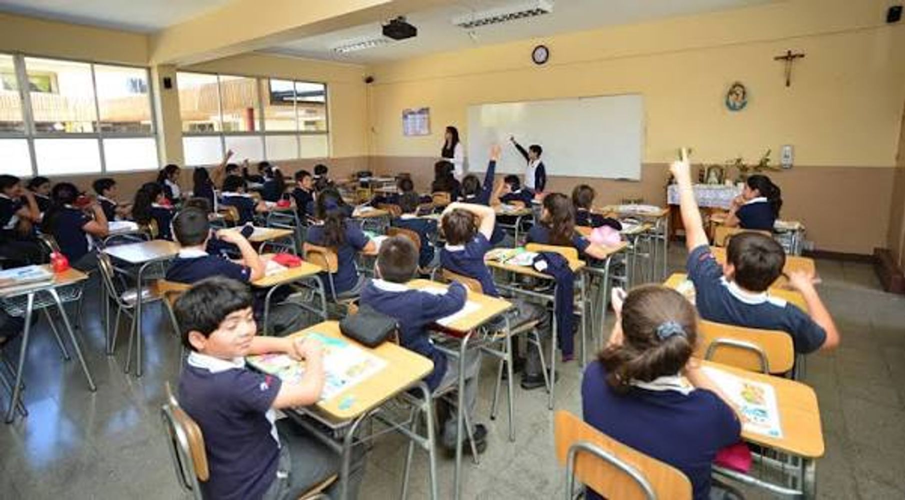 Los alumnos de dos colegios de Tierra del Fuego tienen clases los sábados.