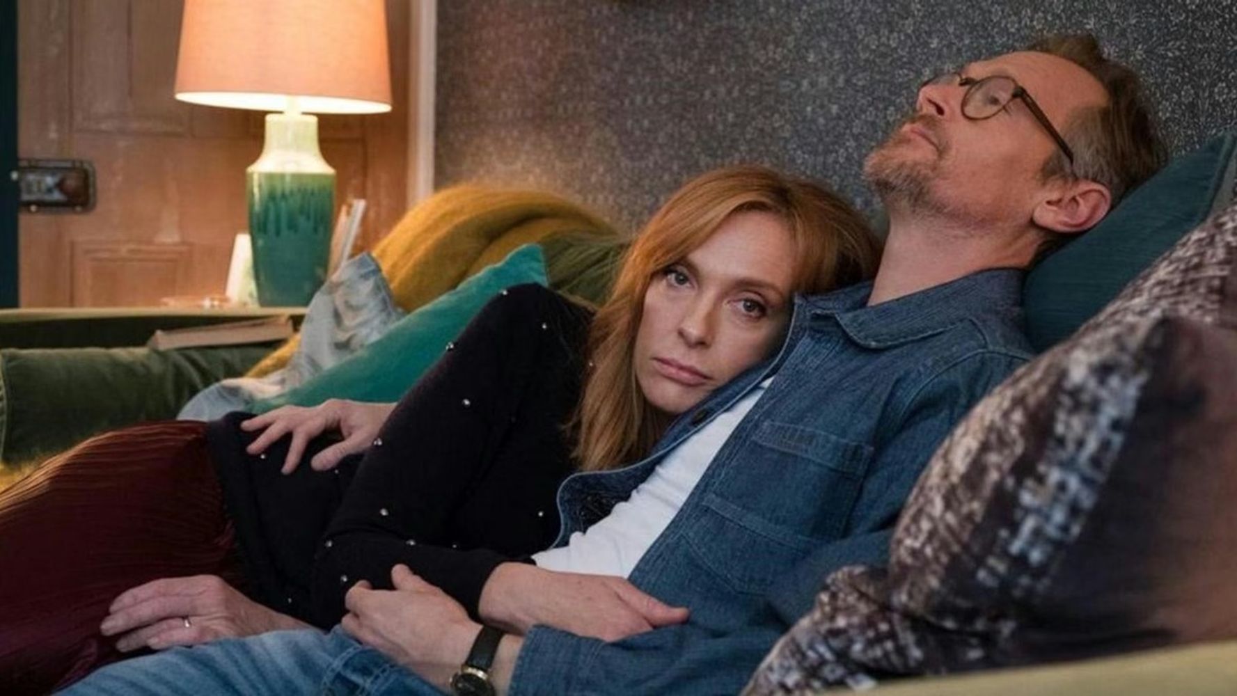 Steven Mackintosh comparte el protagonismo de Wanderlust junto a Collette.