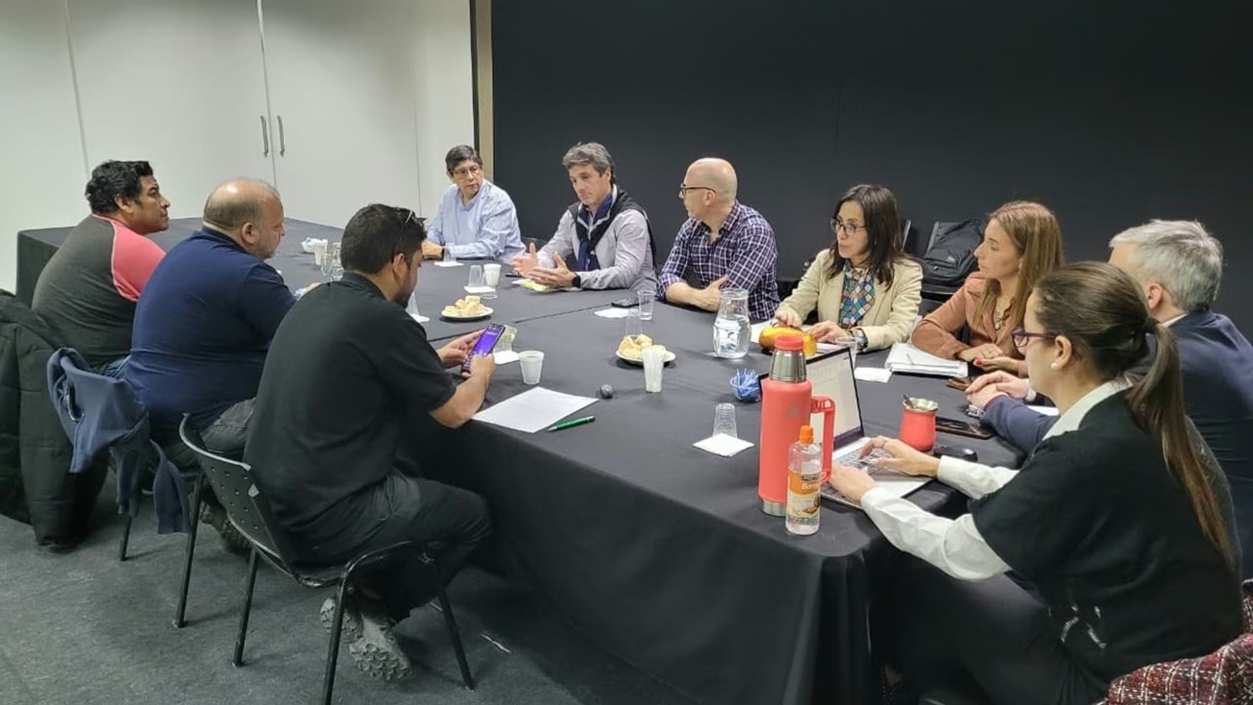 Durante dos jornadas, el Gobierno de Jujuy mantuvo reuniones paritarias con los sindicatos que representan a los trabajadores de la administración pública provincial, "en un marco de diálogo orientado a avanzar en acuerdos salariales".