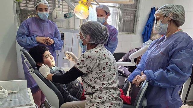 El Ministerio de Salud lanzó un ciclo de capacitaciones para odontólogos en endodoncia y odontopediatría.