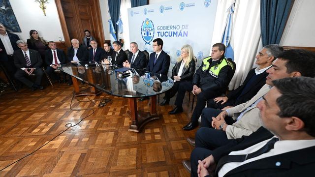 El gobernador Jaldo vinculó la caída del consumo con el riesgo para la salud, la educación y la seguridad públicas.