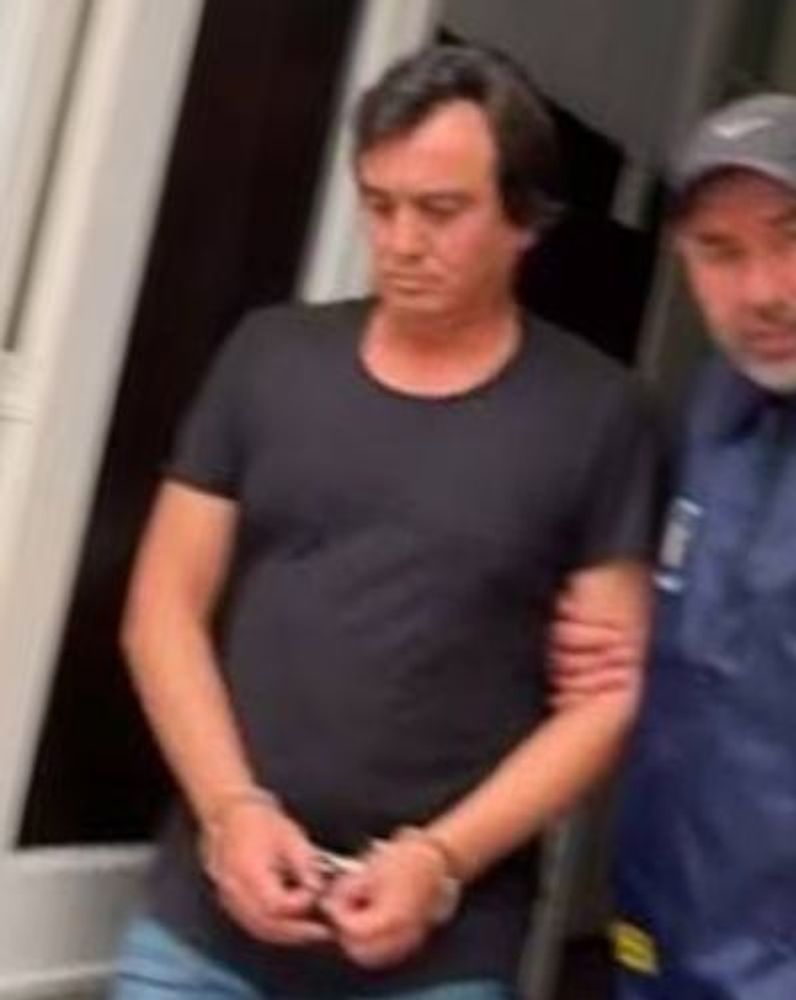 Aguilera detenido.