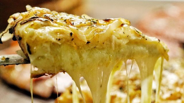 Pizza estilo porteña en Córdoba.