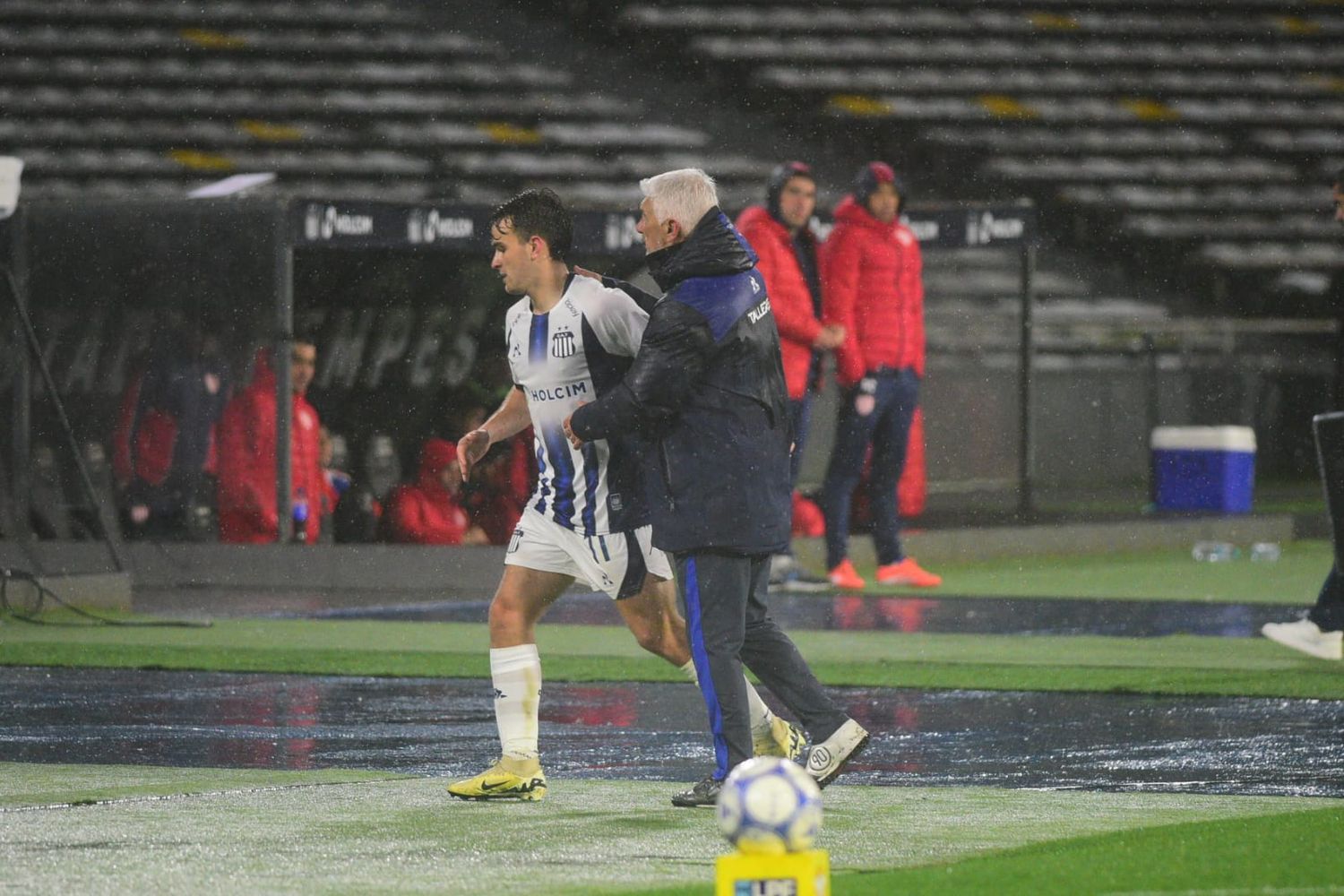 "Todo Talleres necestiba ganar", remarcó el nuevo DT, Omar de Felippe.
