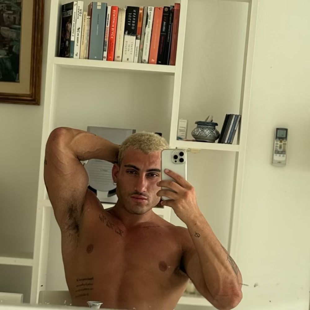 Tomás Holder