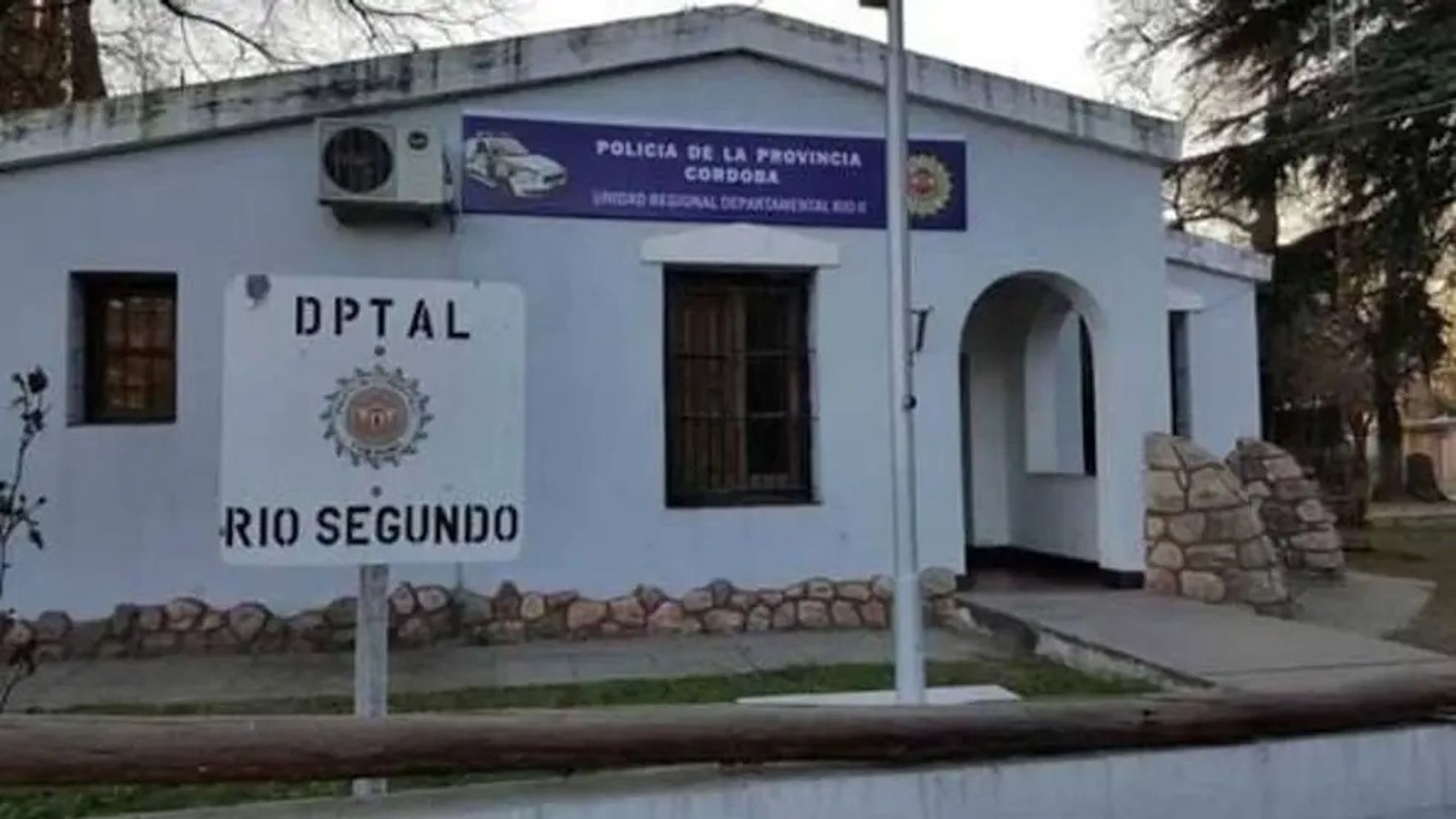 Investigan un robo a una pareja de adultos mayores en Río Segundo.