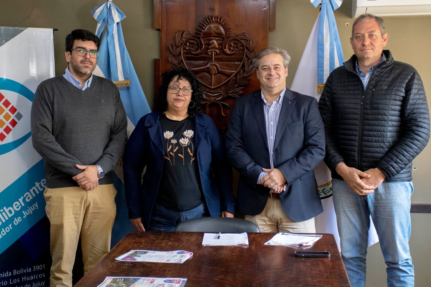 De izquierda a derecha, los presidentes de los Concejos Deliberantes de Yala, Juan Cabeza; de Palpalá, Roxana García; de San Salvador, Gastón Millón; y de San Antonio, Antonio Fermi, reunidos en la sede legislativa capitalina.