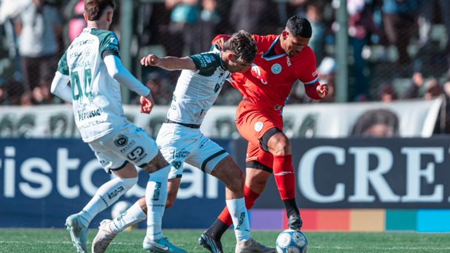Lucas Passerini tuvo revancha en Belgrano: "El Tanque es así, honesto en lo que hace", lo elogió Zielinski