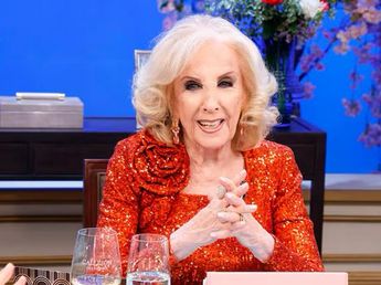 A días de recibir el alta, Mirtha Legrand volvió a ser internada
