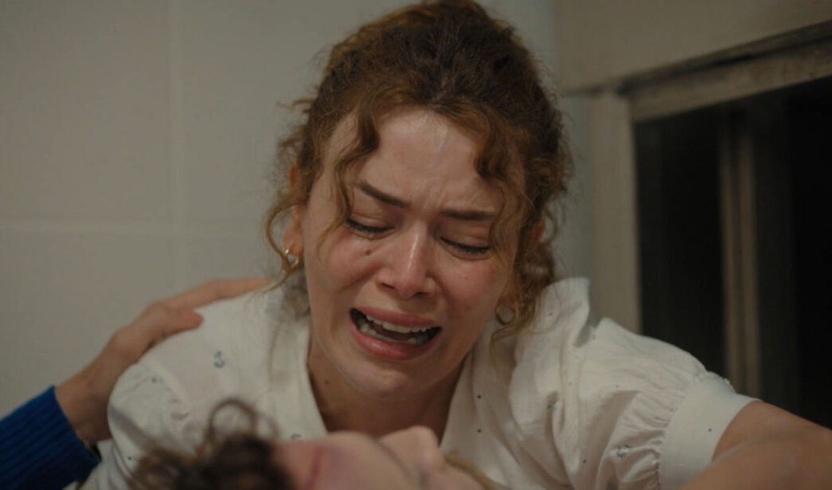 Seray Kaya interpreta a Elif, la protagonista de la historia.