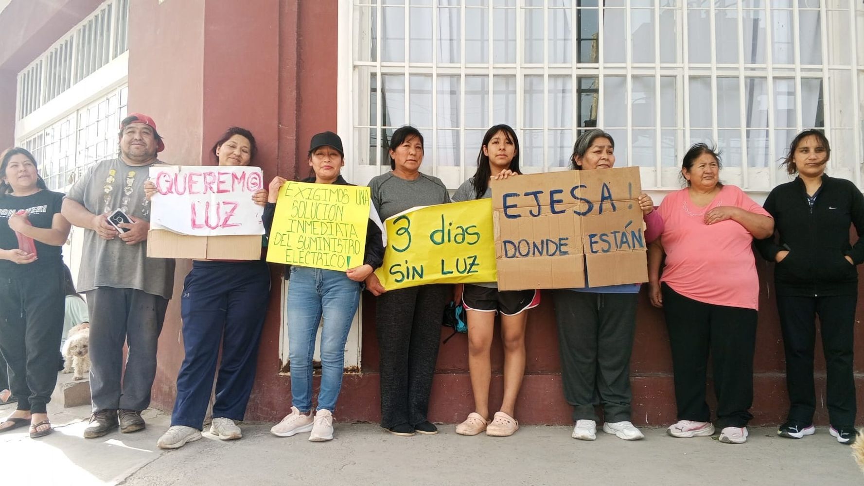 En agosto de este año un temporal de viento norte afectó por varios días el suministro de energía eléctrica en la capital jujeña y el interior. Un año antes el secretario de Energía de Jujuy, Mario Pizarro, había afirmado que “las falencias en la red de distribución” venían siendo consecuencia de la “falta de inversiones” por parte de la empresa Ejesa.