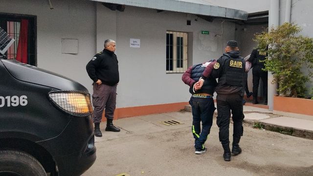Infantería, Fuerzas Especiales CERO, la DOM y motoristas del 911 acompañaron el movimiento de los 14 detenidos.