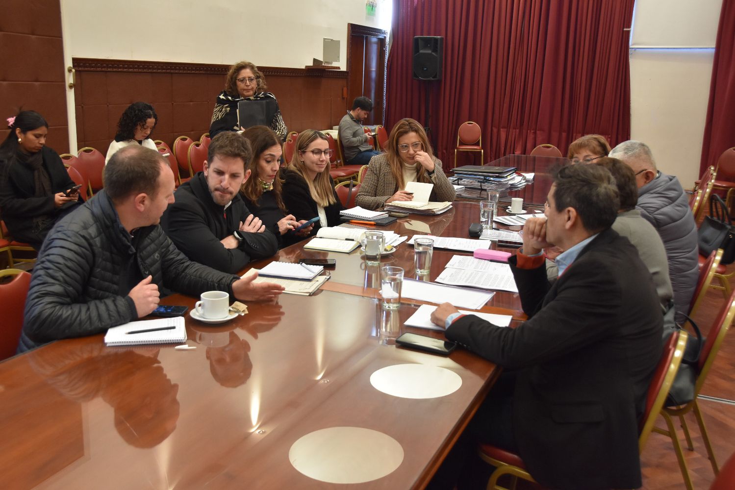 La Legislatura de Jujuy trabaja en la producción de normas que hagan más efectivos los alcances de los protocolos dedicados a atender la problemática del bullying y violencia en el ámbito educativo.