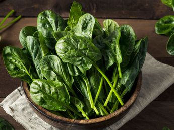 Los nutricionistas coinciden: este es el alimento “supersabroso” con más hierro que las espinacas que mejora la resistencia