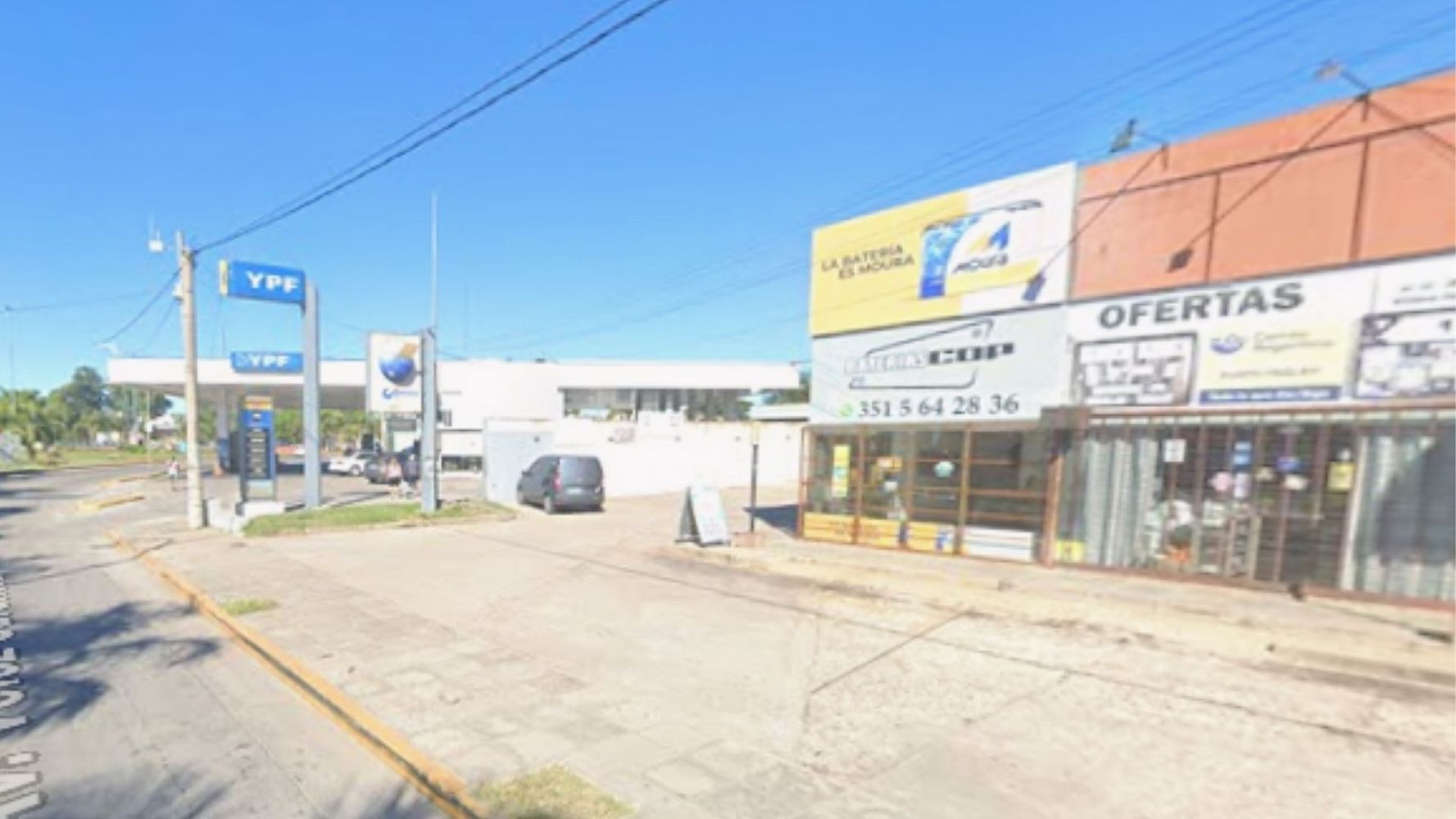 Un comerciante se hartó de los robos y electrificó las rejas de su negocio.