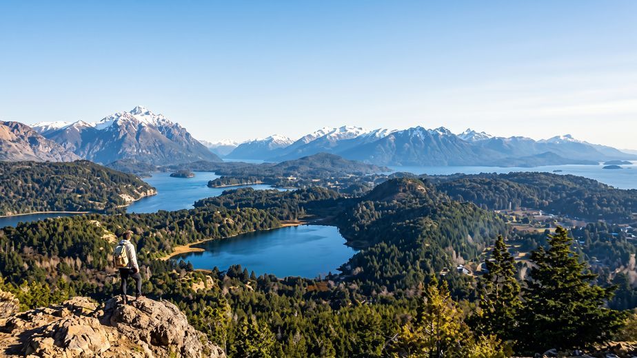 Bariloche: buscan voluntarios para pasar el verano con alojamiento gratuito a cambio de 25 horas de trabajo a la semana