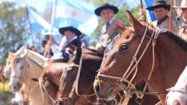 La programación incluye jineteadas, exposición de caballos, gastronomía típica y una cartelera musical aún sin confirmar.