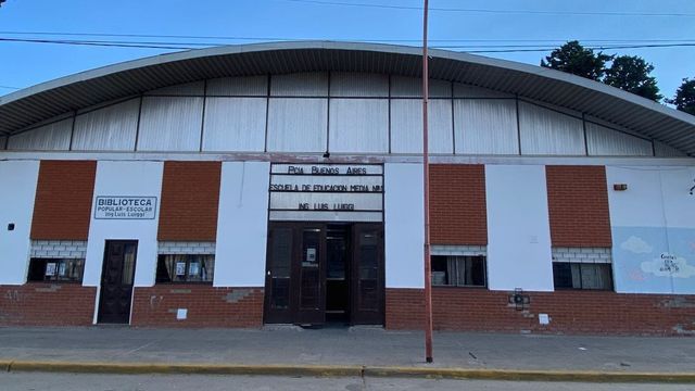 Escuela Secundaria 1 . 