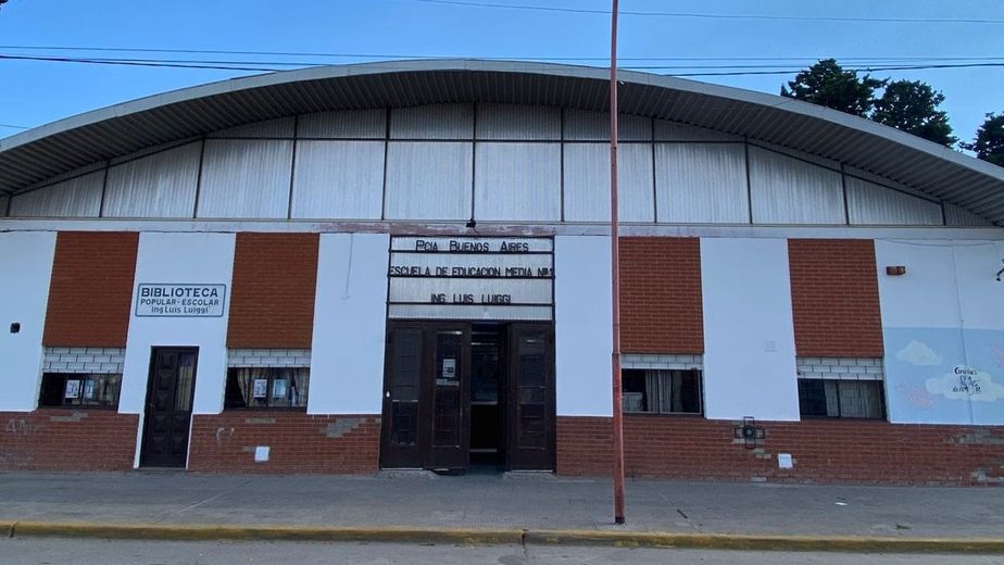 Escuela Secundaria 1 .