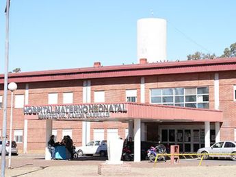 Un bebé está en grave estado tras sufrir múltiples fracturas: detuvieron a su mamá y padrastro