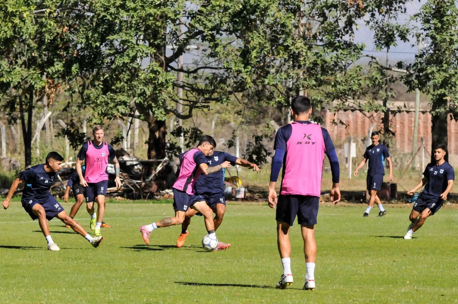 De cara al cierre de la competencia y el esprint decisivo del torneo, la mentalidad del plantel de Gimnasia y Esgrima de Jujuy se mantiene intacta desde el inicio de la temporada, afirman los jugadores.