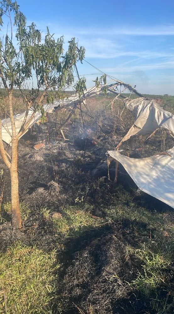 Tragedia en Posadas: murió un hombre de 40 años tras impactar con un ala delta contra cables eléctricos.