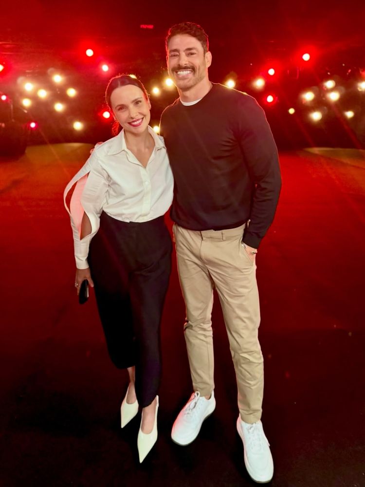 Cauã Reymond y Débora Falabella.