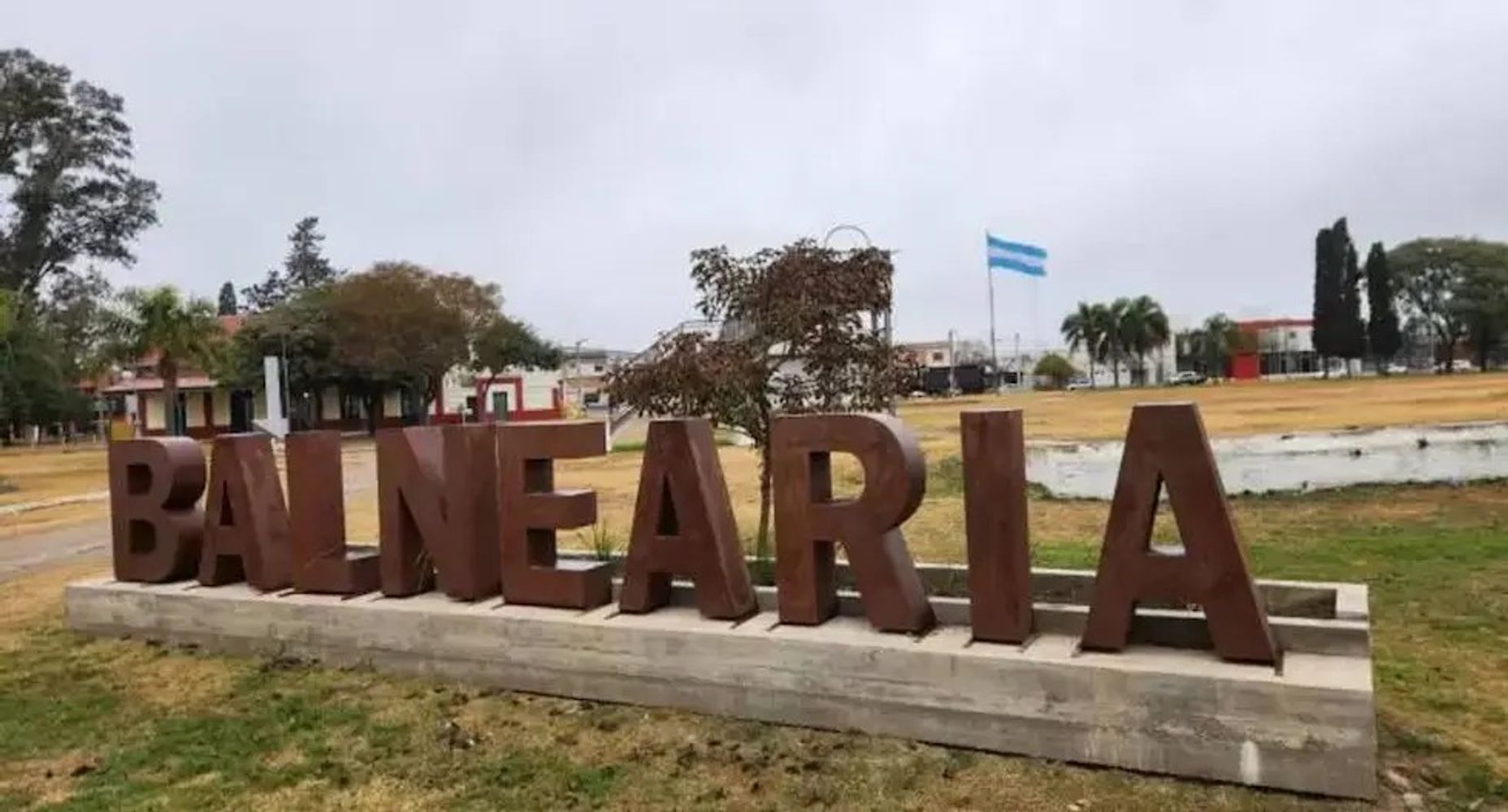 caso de violencia infantil: un recién nacido con múltiples fracturas. Ocurrió en Balnearia y fue trasladado a la capital