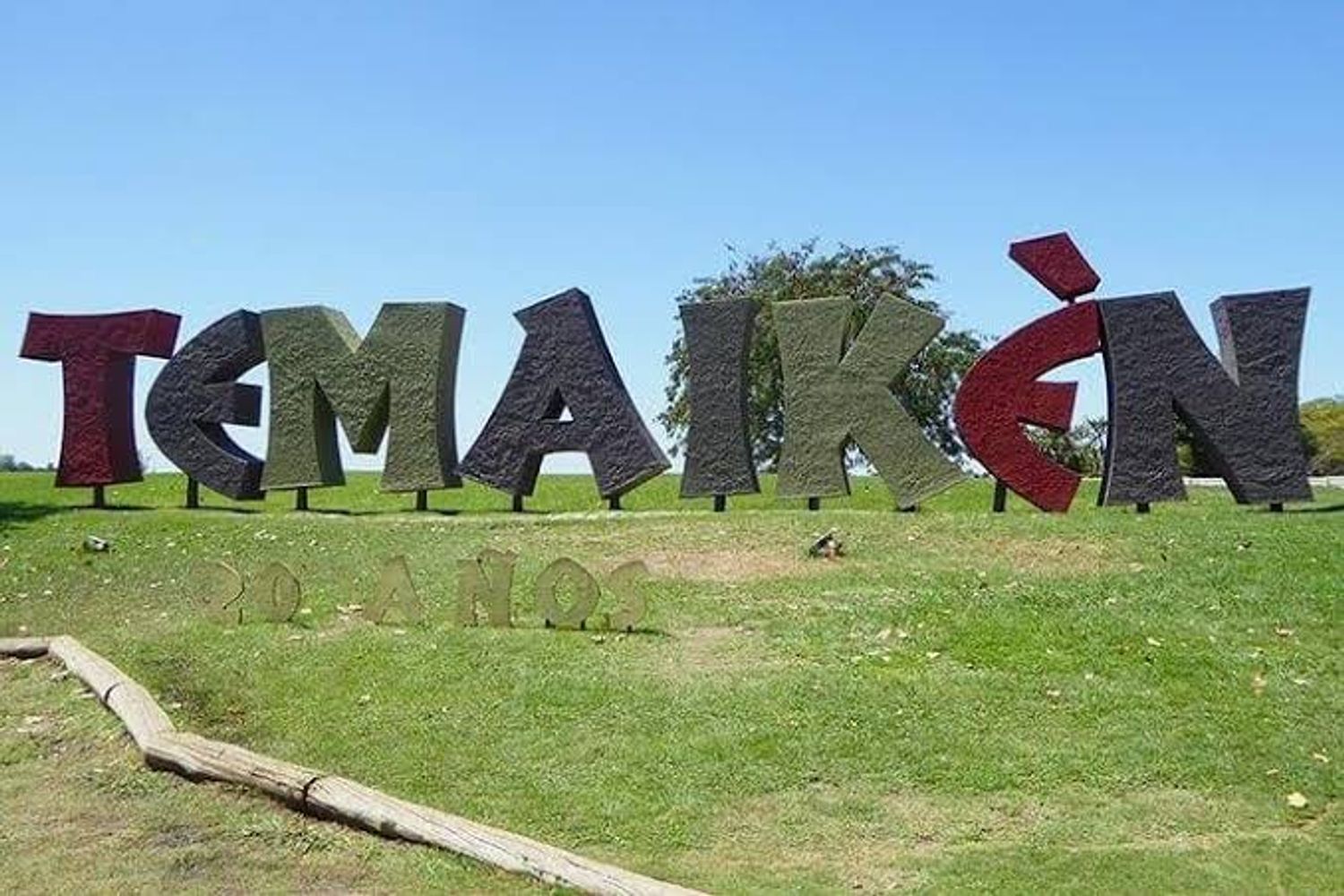 Plaza Osununú, Temaikèn.