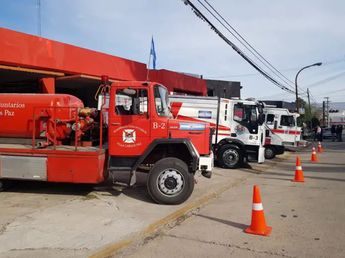 Bomberos de Carlos Paz convoca a vecinos a reconstruir seis décadas de historia