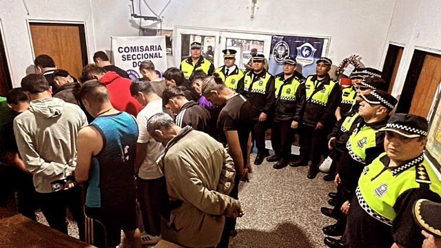Las personas controladas quedaron sujetas a las actuaciones que correspondan en cada caso.