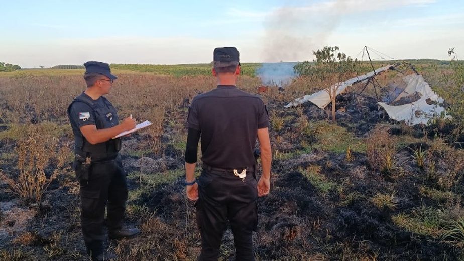 Tragedia en Posadas: murió un hombre de 40 años tras impactar con un ala delta contra cables eléctricos.
