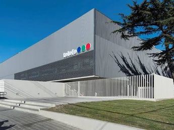 Una figura televisiva sufrió un importante accidente mientras trabajaba y fue atendida de urgencia