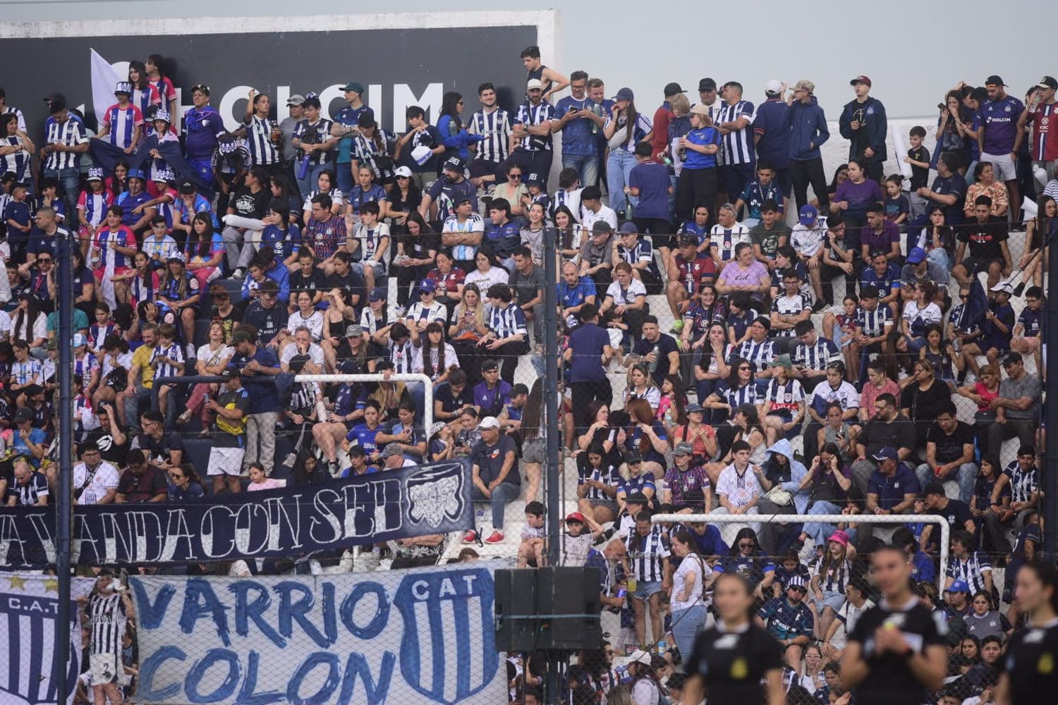 La Boutique, con una fiesta del femenino por el Talleres-Belgrano.