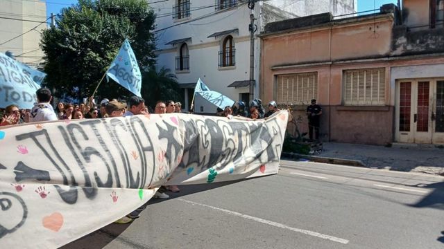 Marcha por el crimen de Agostina Vega.