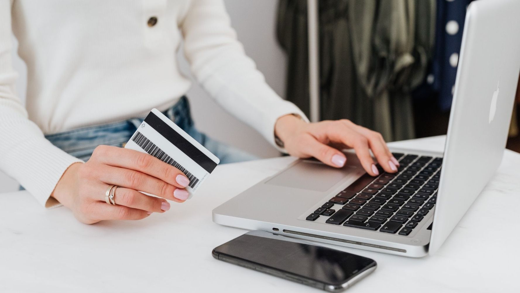 Bancos ofrecen hasta 50% de descuento y 24 cuotas sin interés durante una semana: cómo aprovecharlo