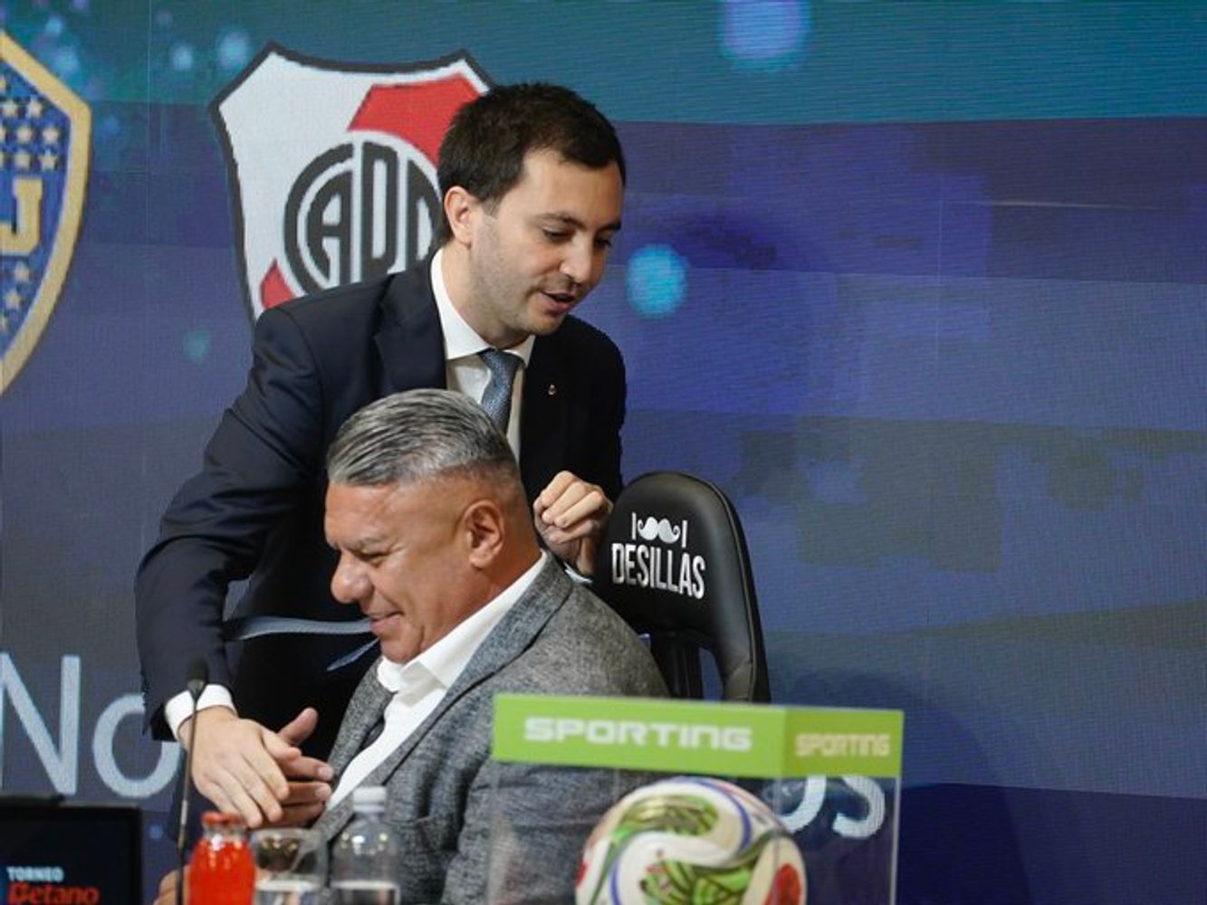 Stéfano Di Carlo, presidente de River, a fondo en la AFA.